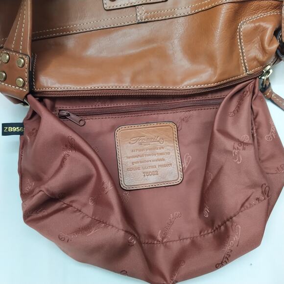 Fossil Brown Leather Front Pockets Zipper Closure Hobo Shoulder Bag - Picture 10 of 16